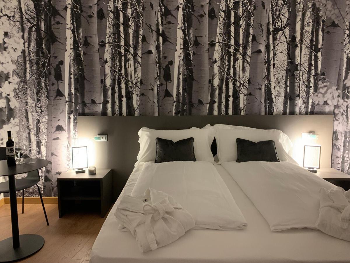 Guest House Le Cassandre Sondrio Buitenkant foto